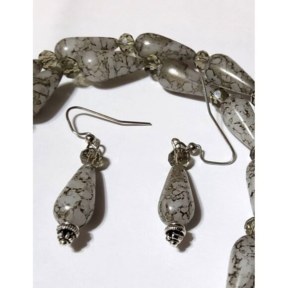 Marbled Glass Bead Necklace & Earring Set With Toggle Clasp - Picture 2 of 4